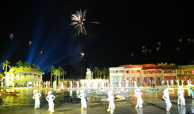 du-lich-pho-co-hoi-an-nam-moi