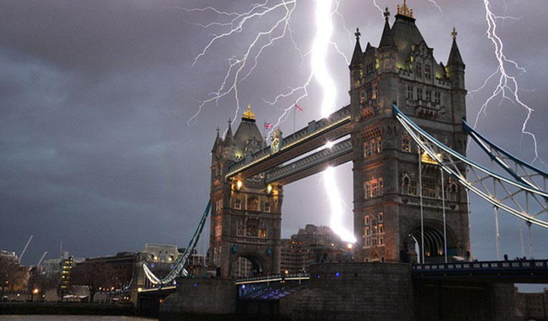 home-khoanh-khac-an-tuong-voi-con-thinh-no-cua-tu-nhien-01