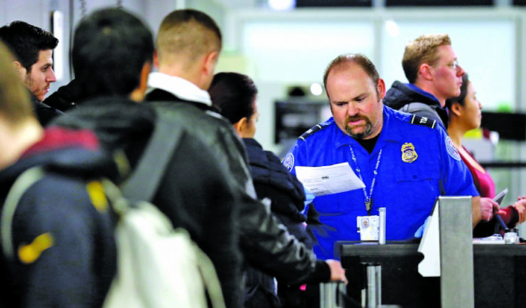 muon-xin-visa-my-phai-khai-mat-khau-mang-xa-hoi