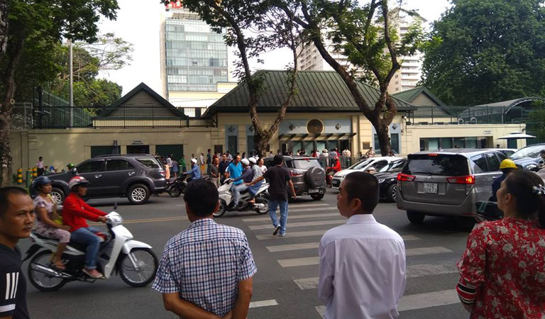 phong-van-visa-my-mang-theo-chung-minh-nhan-dan