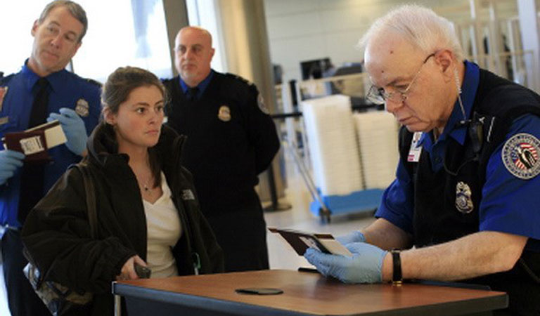 trangp-chu-cach-cac-nuoc-xu-ly-truong-hop-khac-bi-tru-choi-nhap-canh-01